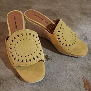Lucky Brand Women's Yellow Slide Sandals